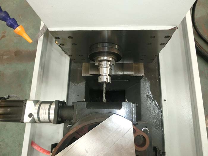 馬蹄鐵專用(yòng)機床内部圖