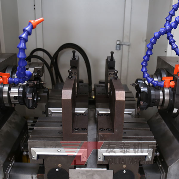 ZK8206銑端面打(dǎ)中心孔機床