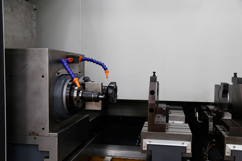 曲(qu)軸銑打(dǎ)機,銑端(duān)面打中(zhong)心孔機(jī)床刀具(ju)